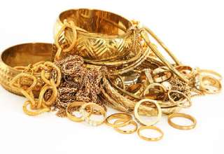 توقیف مقدار ۱۴۲ گرم مصنوع طلای غیر استاندارد در بازار شهرستان اهواز