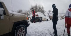 رهاسازی ۲۰۵ نفر در برف و کولاک تاراز خوزستان