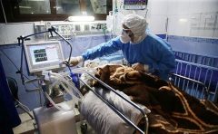 سرپرست دانشگاه علوم‌پزشکی اهواز:افزایش بیماران کرونایی درخوزستان خدمات‌رسانی به آنها را مشکل می‌کند
