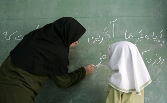 ارتقای مهارتهای پایه زبانی و زندگی در مدارس خوزستان با اجرای طرح خوانا