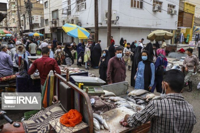 بازارهای محلی اهواز در آستانه عید فطر کنترل شود