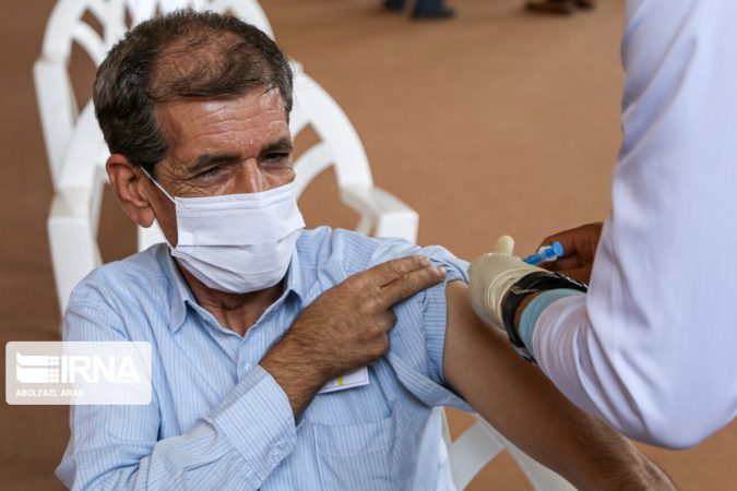 افراد بالای ۶۰ سال در خوزستان برای تزریق واکسن کرونا ثبت نام کنند