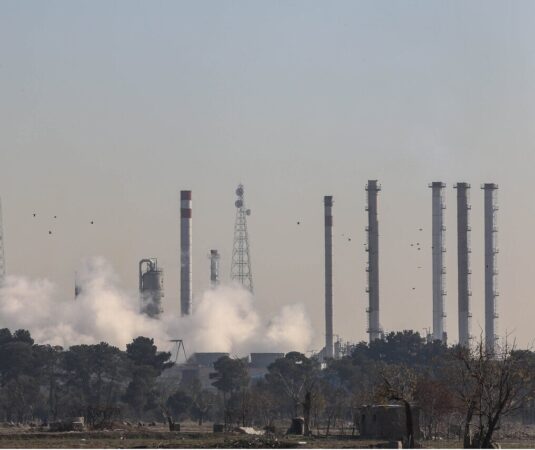 معاون وزیر کشور: خوزستان ۳۰۰ هزار میلیارد ریال عوارض آلایندگی طلب دارد