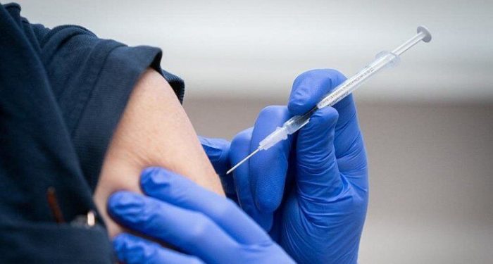 افزایش سرعت واکسیناسیون دانش آموزان در خوزستان حیاتی است