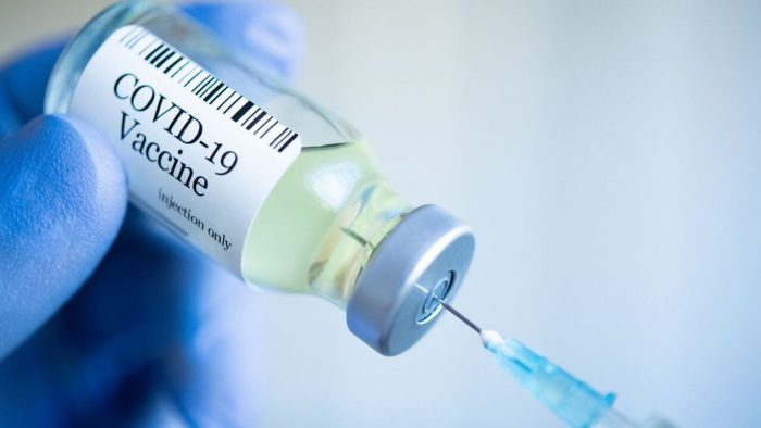 عوارض واکسن کرونا تا چه مدت باقی می‌مانند؟