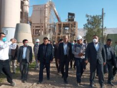 استاندارخوزستان: تکمیل زنجیره‌های نفت و گاز از برنامه‌های دولت است