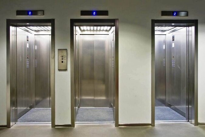 انعقاد تفاهم نامه ارتقای کیفیت طراحی و نصب آسانسور در خوزستان