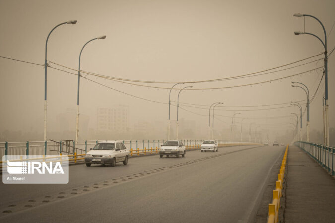 مراجعه بیش از هشت هزار خوزستانی بر اثر گرد و غبار به مراکز درمانی