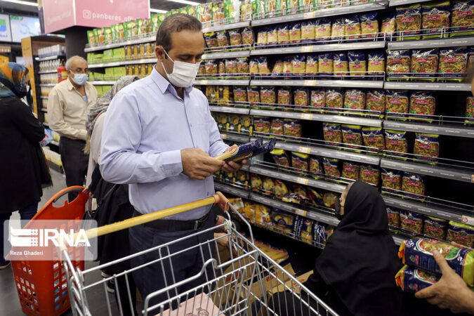 طرح سنجش وزن مواد غذایی برای جلوگیری از کم فروشی در خوزستان آغاز شد