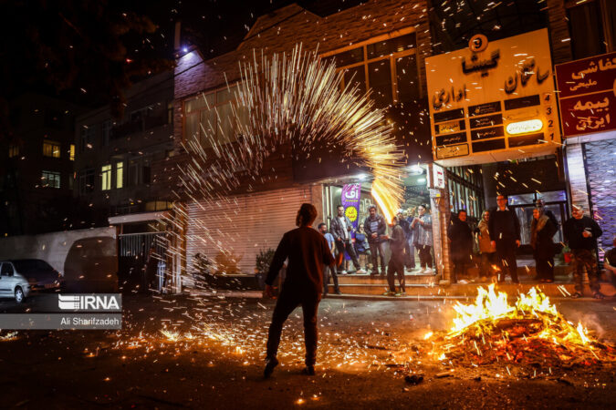 ۶۰۰ مورد تماس با آتش نشانی و وقوع ۴۲ حادثه در مراسم چهارشنبه سوری اهواز