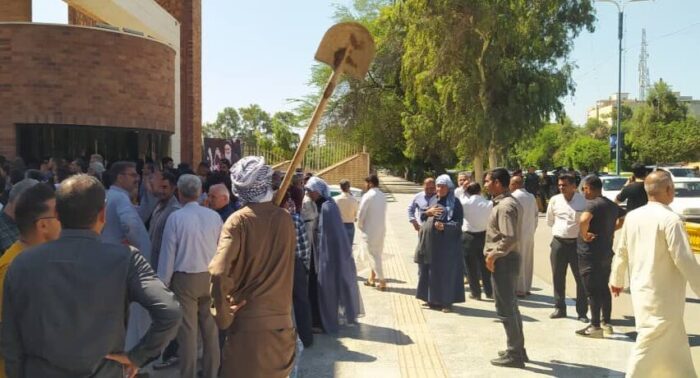 گندمکاران خوزستانی خواستار پرداخت مطالبات خود شدند/ آغاز پرداختی ها از هفته آینده