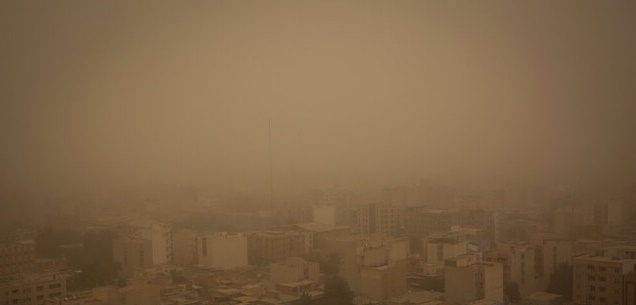 گرد و غبار، ۶۲ خوزستانی را راهی ICU کرد