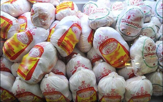 ادامه توزیع مرغ منجمد در خوزستان