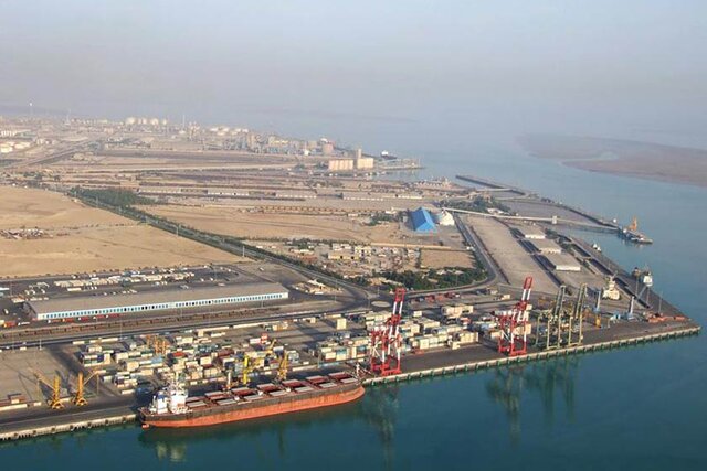 توقف صدور مجوز خروج خدمه کشتی‌های خارجی در بندر امام
