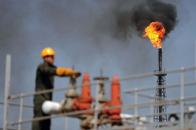 قرارداد جمع‌آوری گازهای مشعل شرق کارون با حضور وزیر نفت امضا شد
