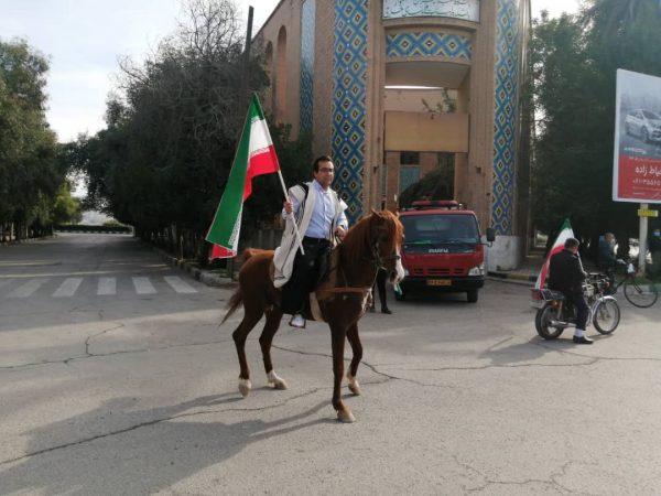 گزارش تصویری از حضور رییس و اعضای هیات سوارکاری استان خوزستان در راهپیمایی نمادین ۲۲ بهمن ۹۹