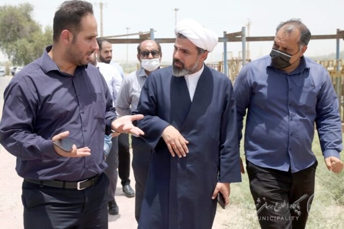 بازدید قائم مقام شهردار اهواز از پروژه تعریض جاده ساحلی گلستان